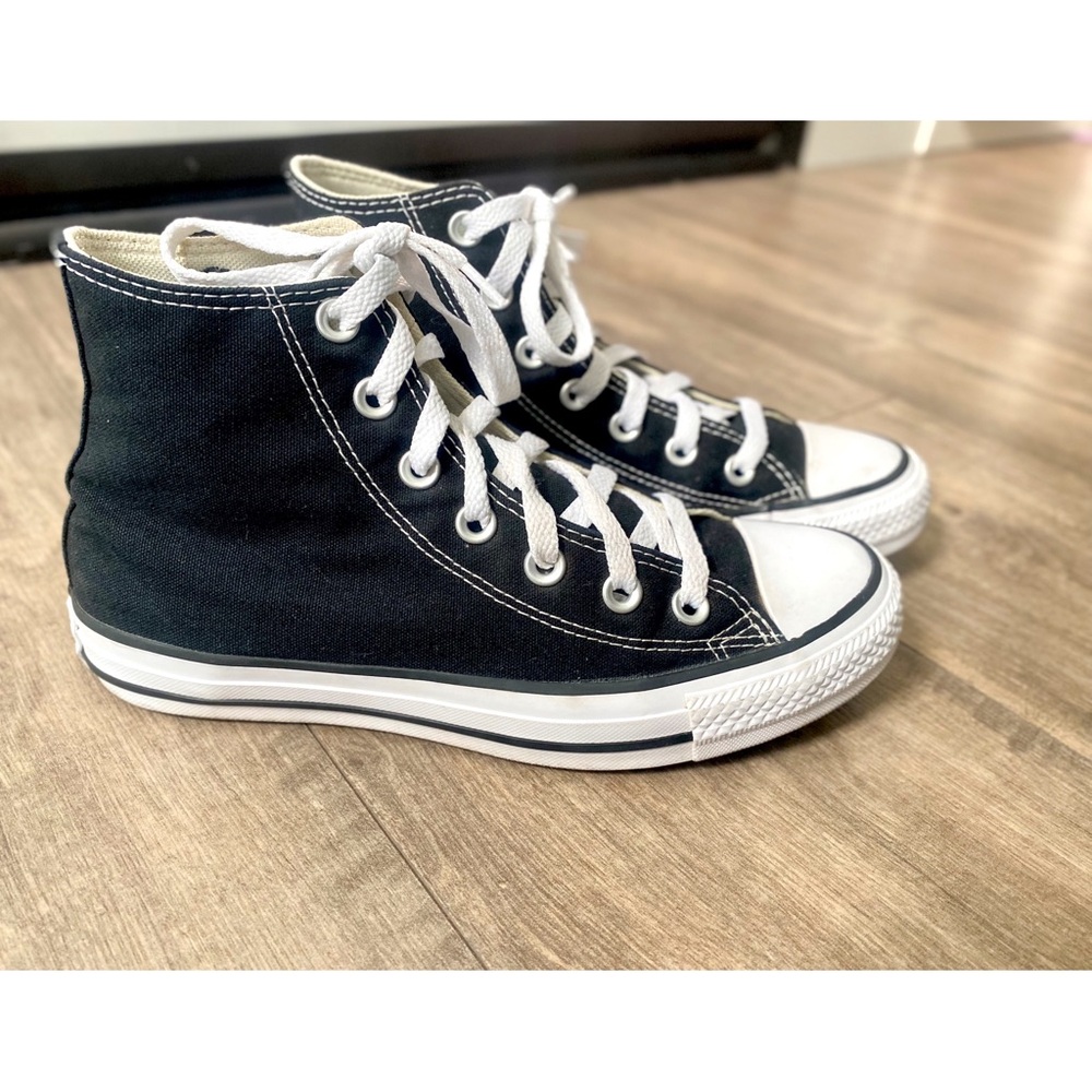 Converse High Top Black Sneaker Shoes Size 7 Women's